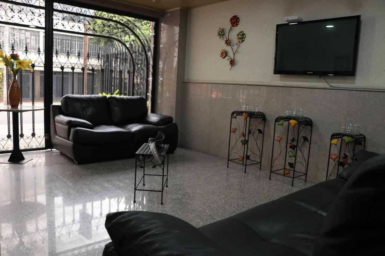 Hoteles Bogotá Inn Park Way Exterior foto